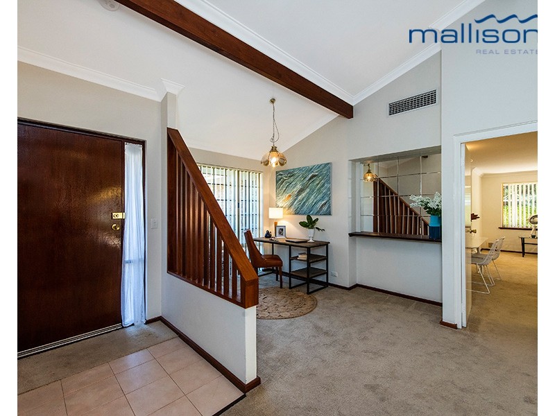 1 Mckivett Crescent, Leeming WA 6149