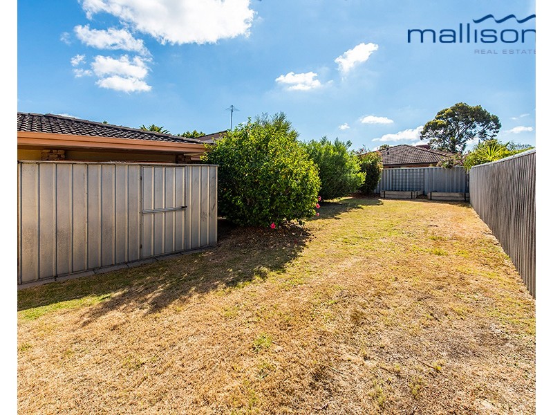1 Mckivett Crescent, Leeming WA 6149