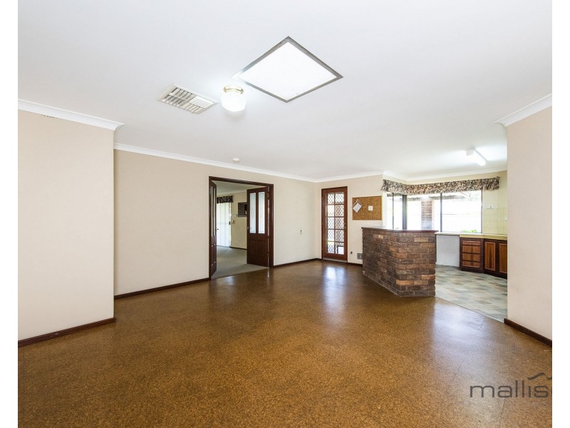 35 Winchester Way, Leeming WA 6149