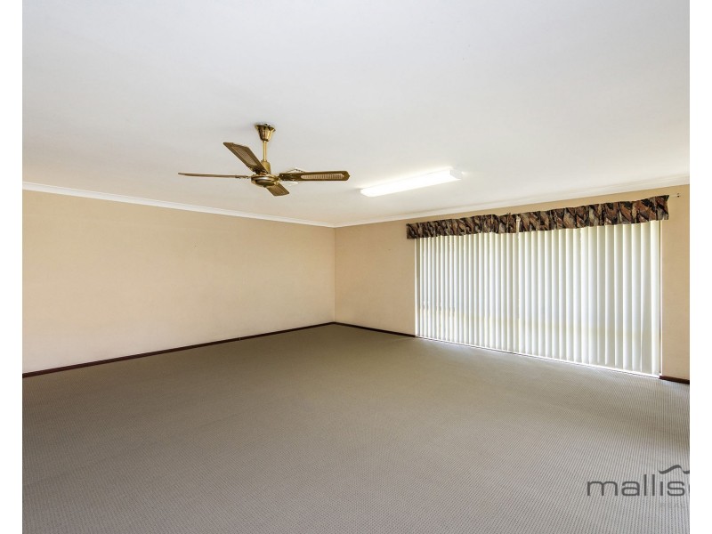 35 Winchester Way, Leeming WA 6149