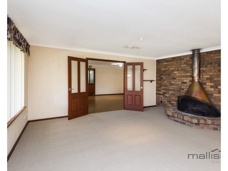 35 Winchester Way, Leeming WA 6149
