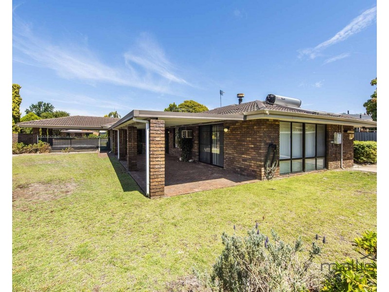 35 Winchester Way, Leeming WA 6149