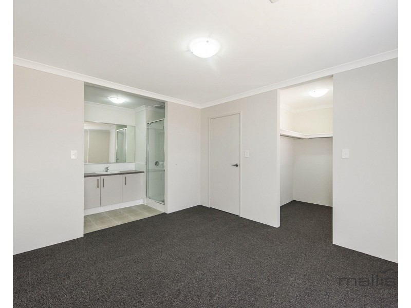 5 Paradoxa Road, Hammond Park WA 6164