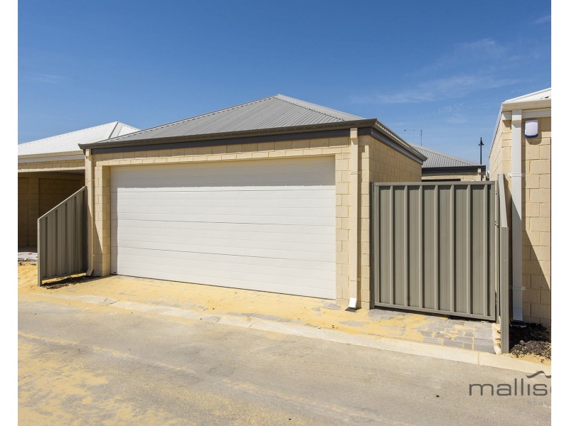 5 Paradoxa Road, Hammond Park WA 6164