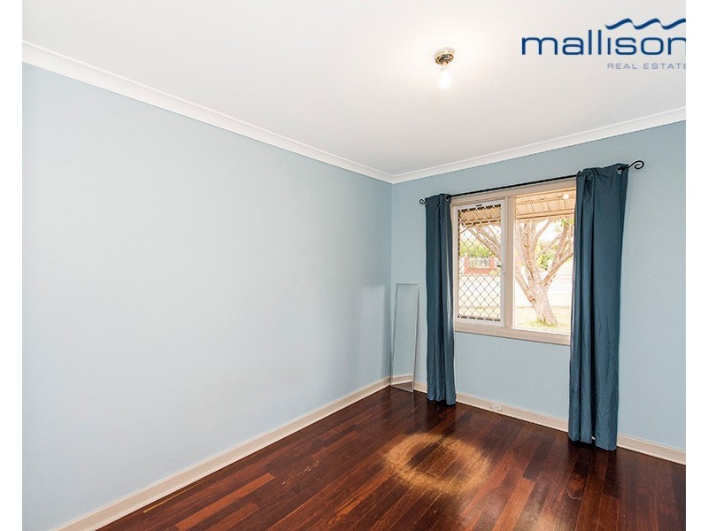 13 Brindle Street, Coolbellup WA 6163