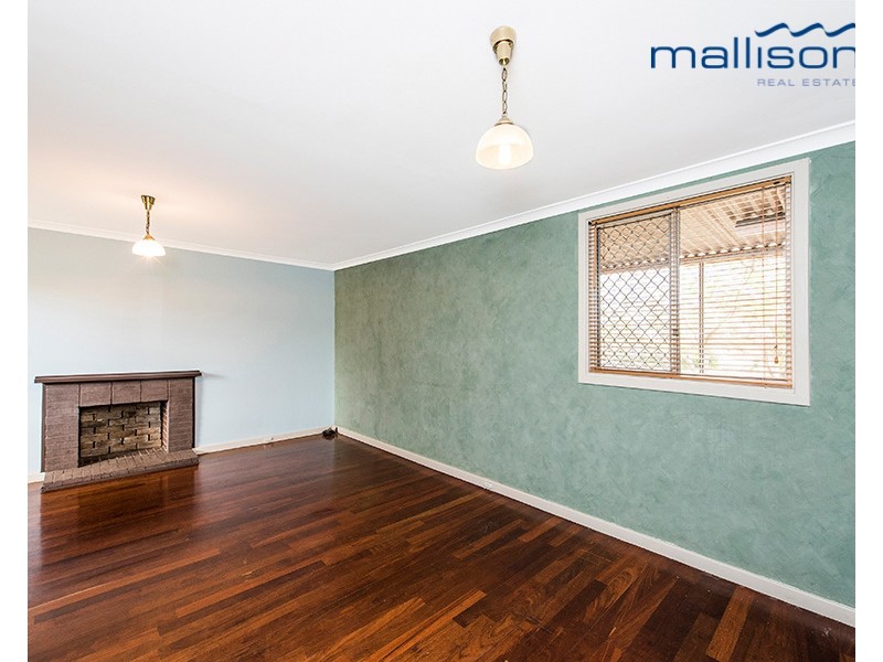 13 Brindle Street, Coolbellup WA 6163
