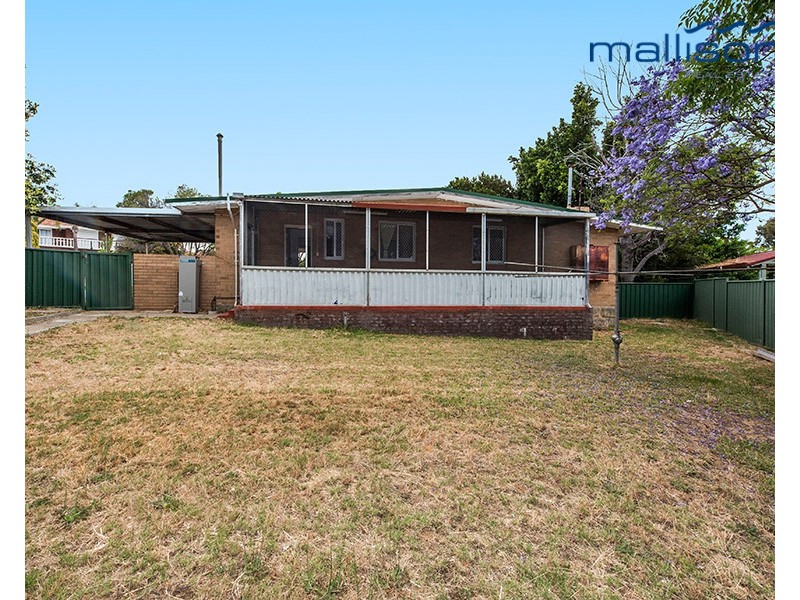 13 Brindle Street, Coolbellup WA 6163