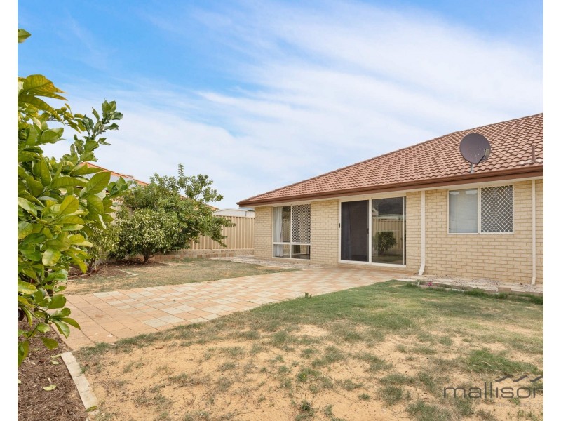 37 Urquhart Court, Canning Vale WA 6155