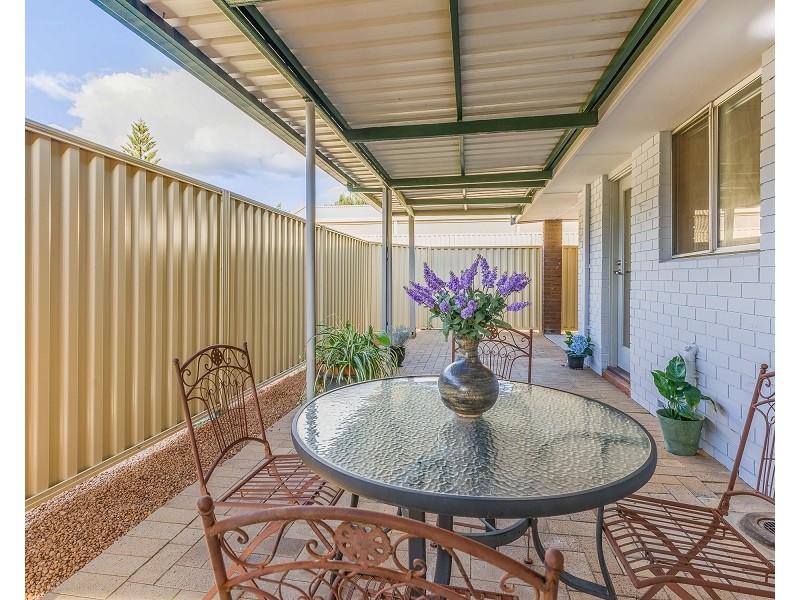29 Blackburne Drive, Kelmscott WA 6111