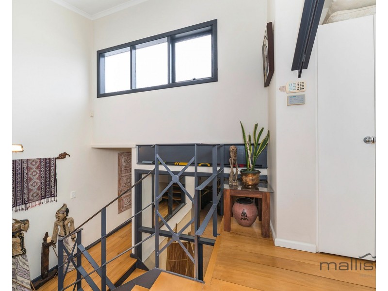 4/10 King William Street, South Fremantle WA 6162