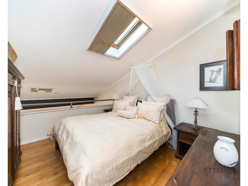 4/10 King William Street, South Fremantle WA 6162