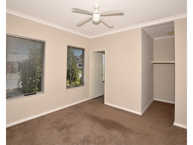 9 Tarn Drive, Canning Vale WA 6155