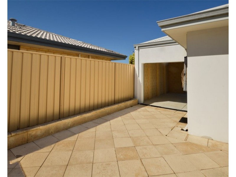 9 Tarn Drive, Canning Vale WA 6155