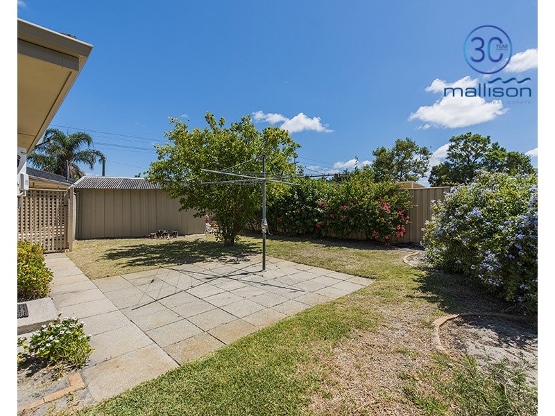 2A Greenwood Place, Lynwood WA 6147