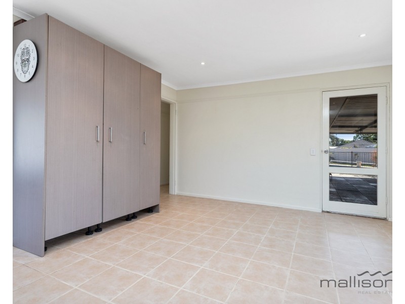 10 Kelvedon Way, Huntingdale WA 6110