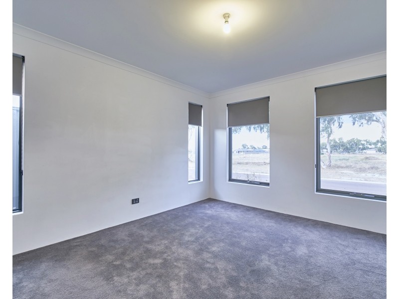 21 Kinsella Avenue, Byford WA 6122