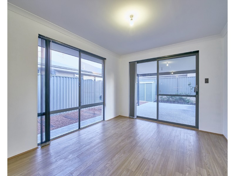 21 Kinsella Avenue, Byford WA 6122