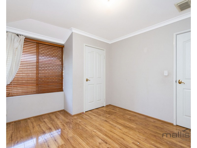 15 Greenlea Rise, Leeming WA 6149