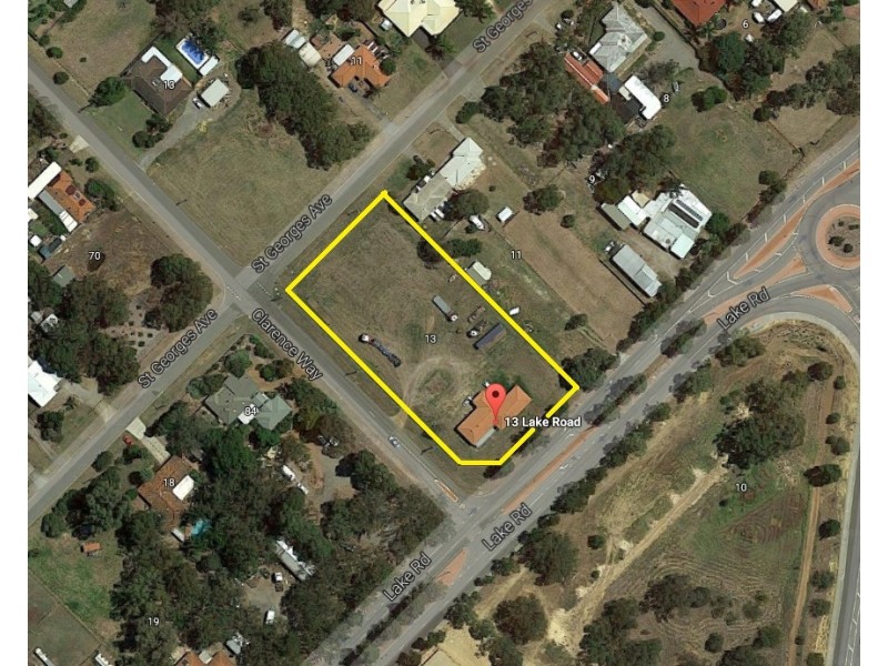 13 Lake Road, Champion Lakes WA 6111