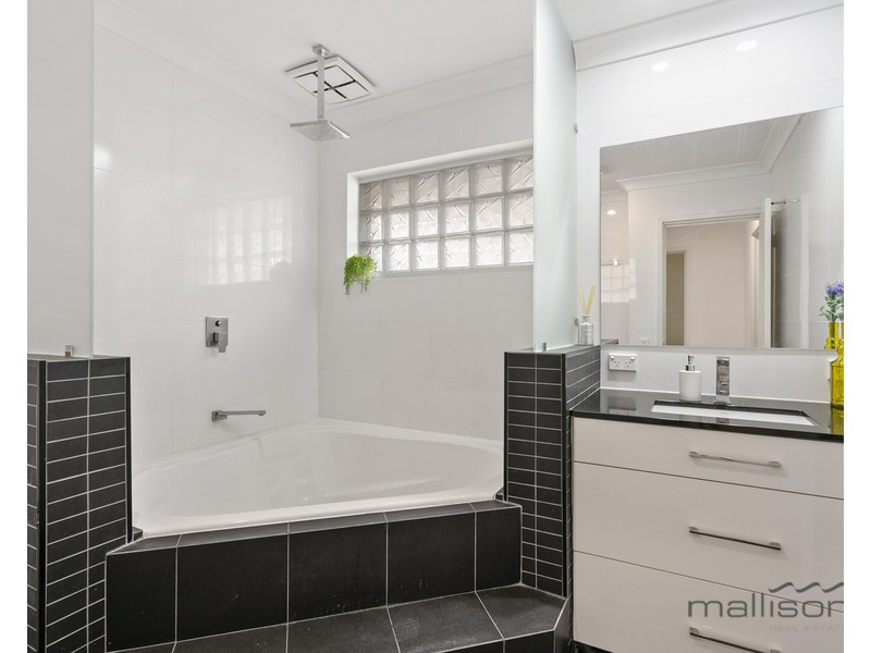 20 Whittaker Crescent, Bull Creek WA 6149