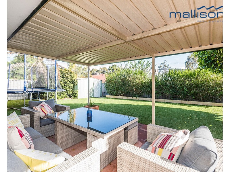 43 Flowerwood Way, Huntingdale WA 6110