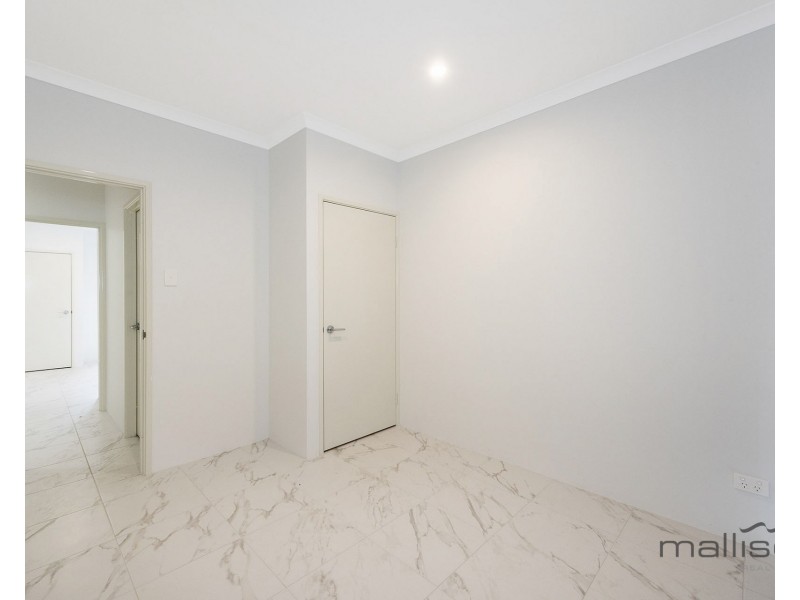 13 Gadd Street, Success WA 6164