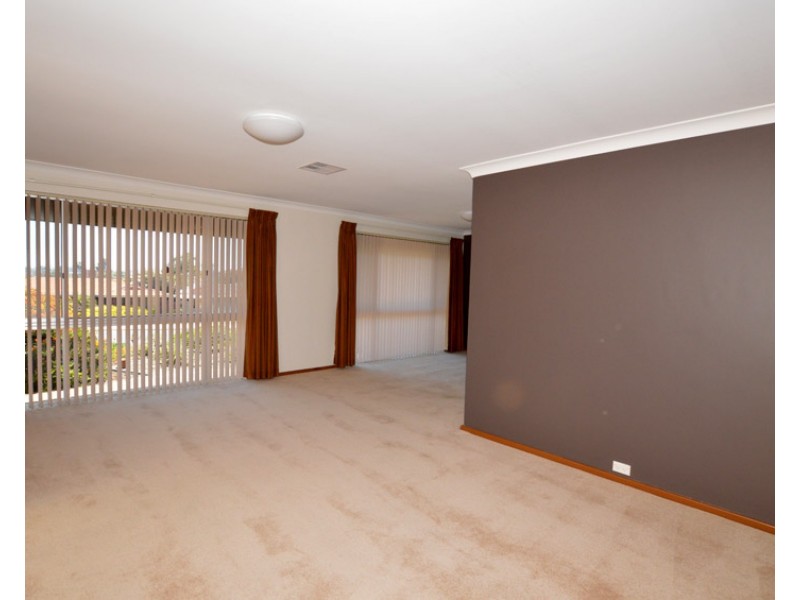 12 Mccombe Avenue, Samson WA 6163