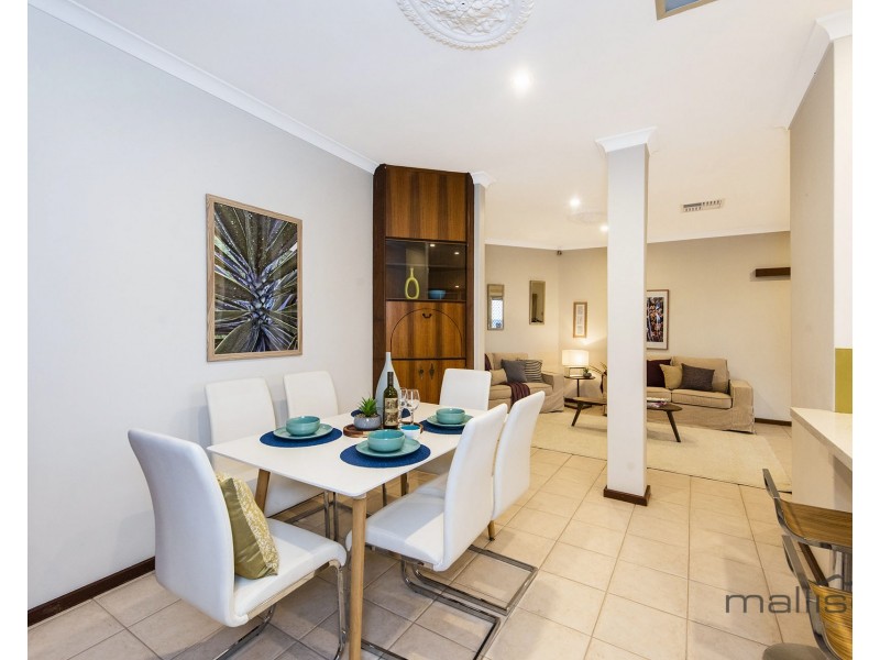 16 Grenfell Way, Leeming WA 6149