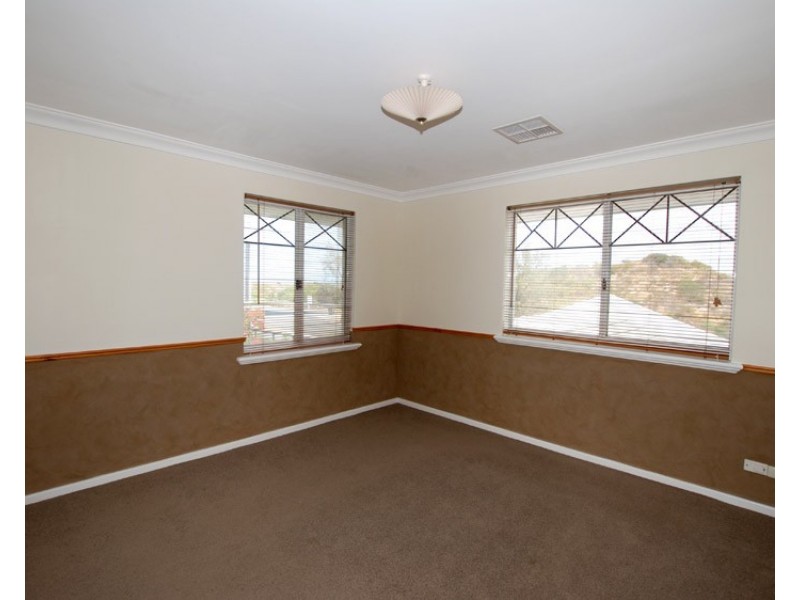 11 Long Beach Promenade, Mindarie WA 6030