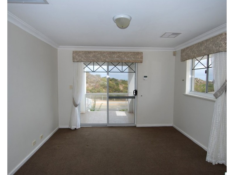 11 Long Beach Promenade, Mindarie WA 6030