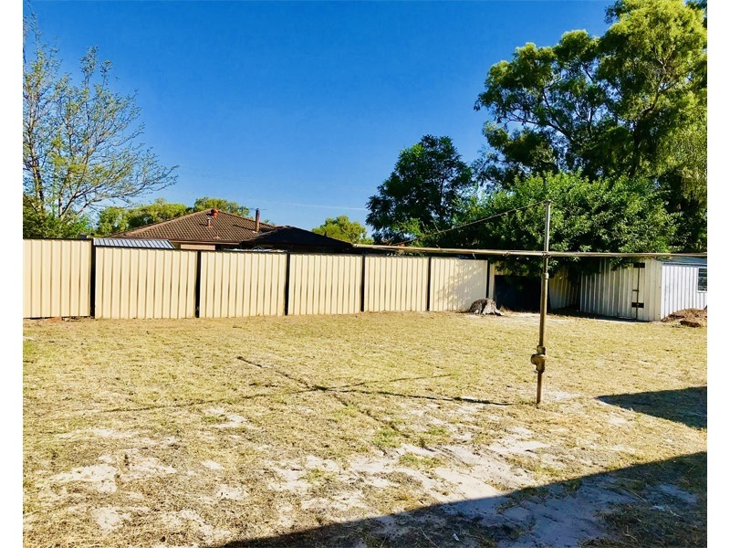 29 Dwyer Crescent, Gosnells WA 6110