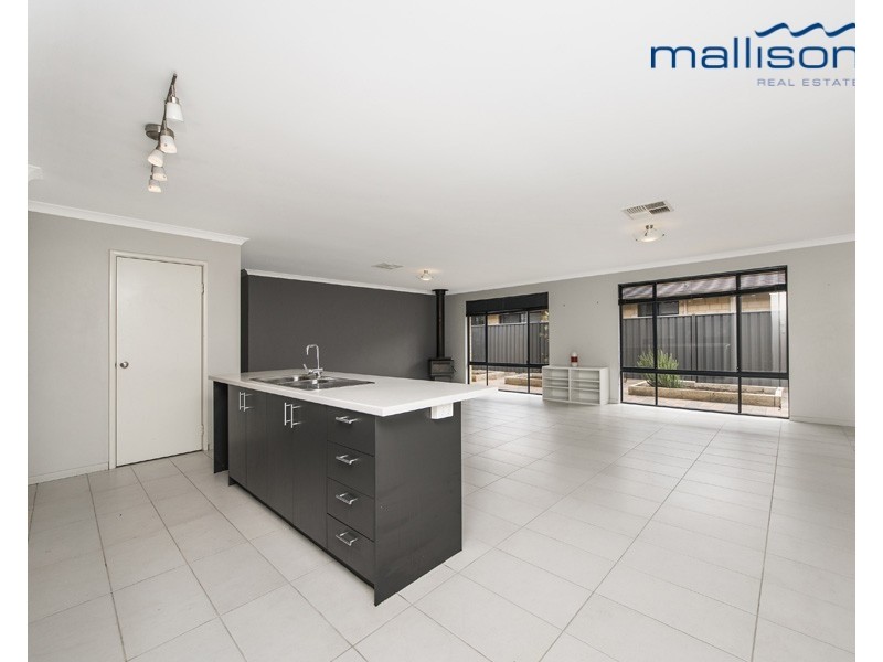 8 Songlark Court, Baldivis WA 6171