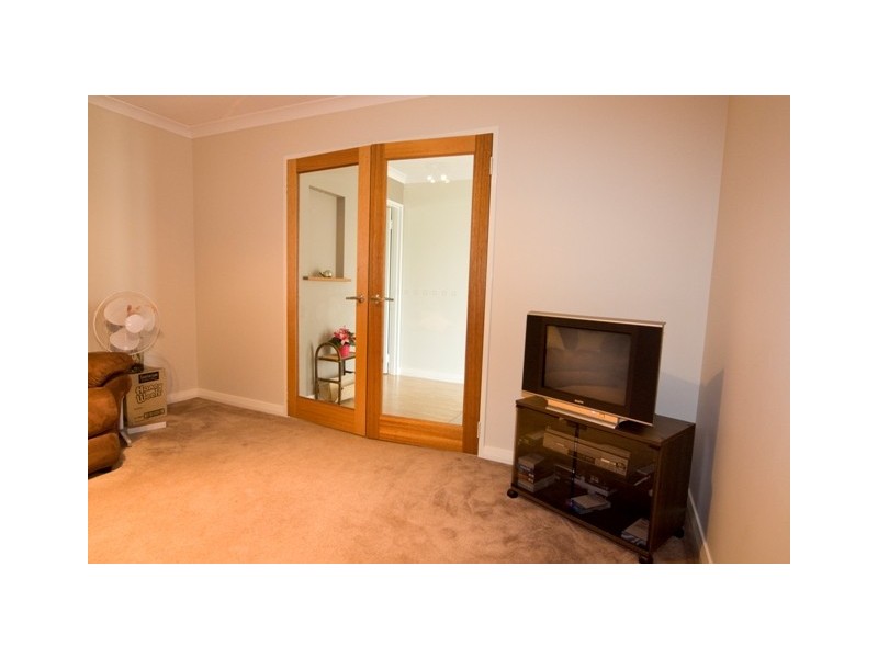 24 Ethereal Drive, Mckail WA 6330