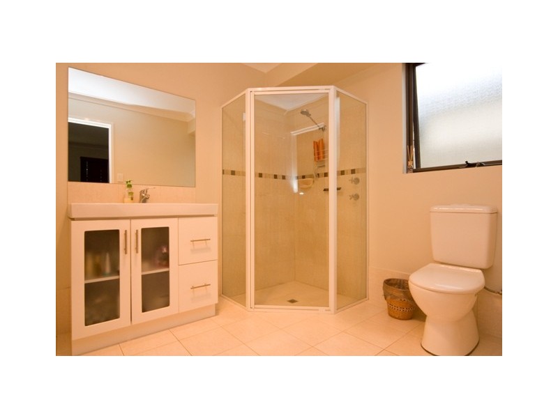 24 Ethereal Drive, Mckail WA 6330