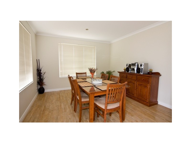 24 Ethereal Drive, Mckail WA 6330