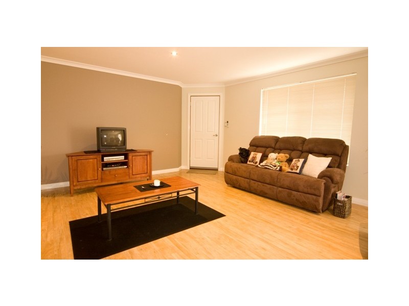 24 Ethereal Drive, Mckail WA 6330