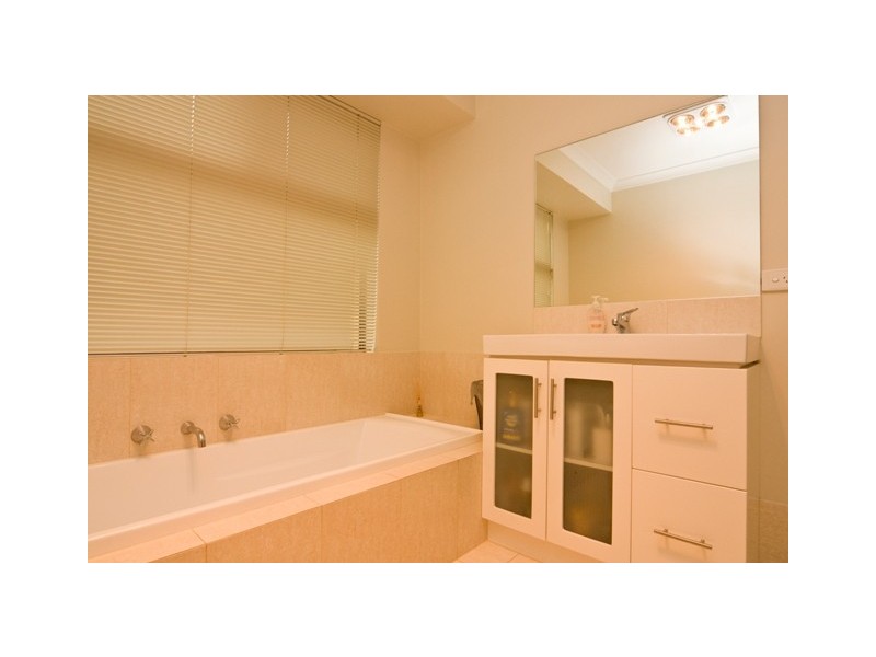 24 Ethereal Drive, Mckail WA 6330