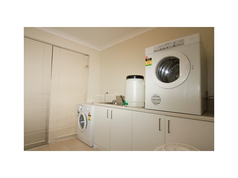 24 Ethereal Drive, Mckail WA 6330