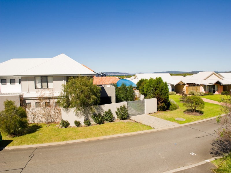 35 Barry Court, Collingwood Park WA 6330