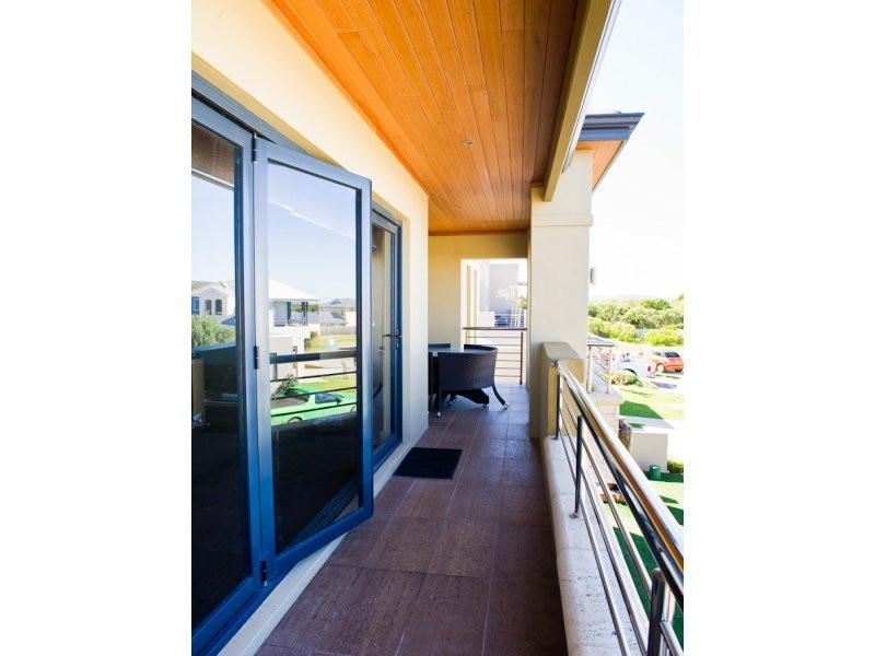 35 Barry Court, Collingwood Park WA 6330