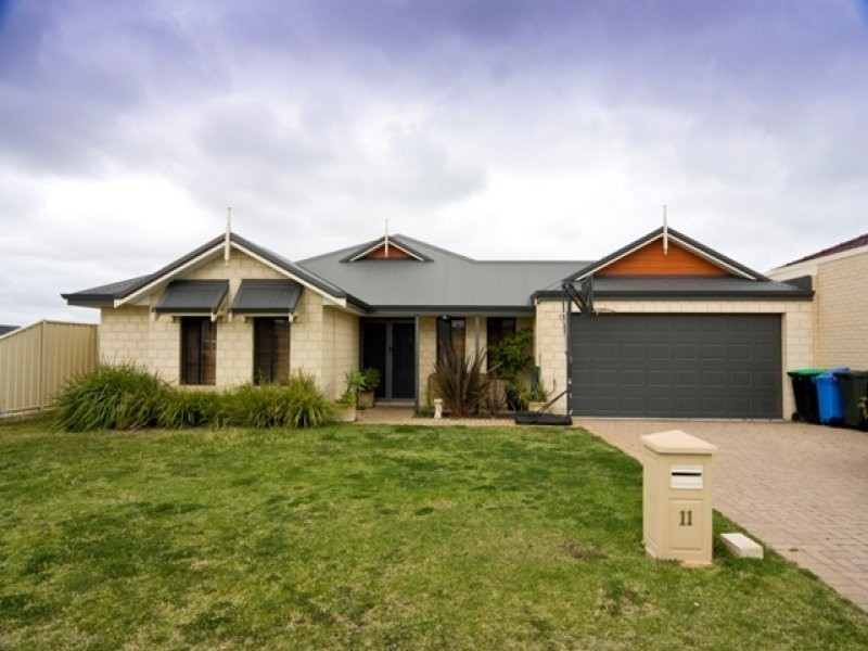 11 Ethereal Drive, Mckail WA 6330
