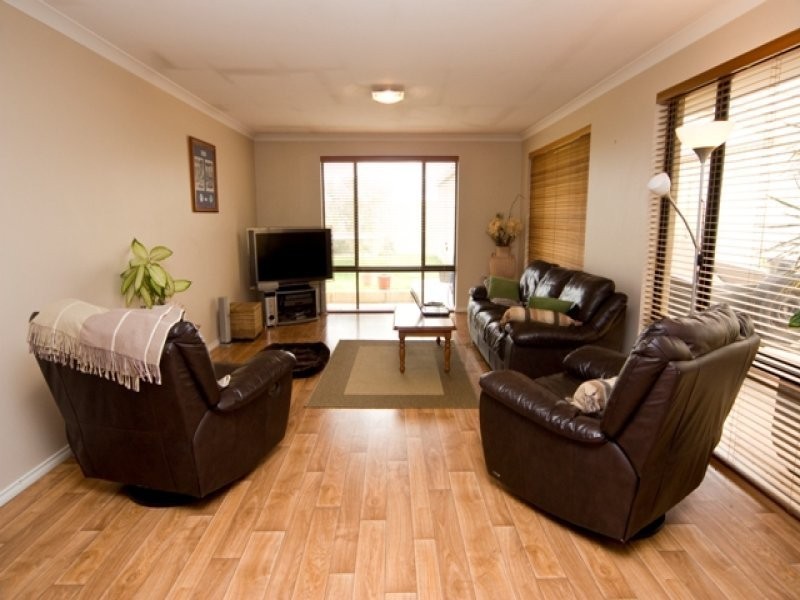 11 Ethereal Drive, Mckail WA 6330