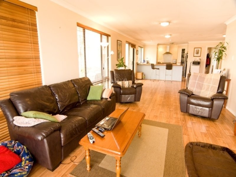 11 Ethereal Drive, Mckail WA 6330