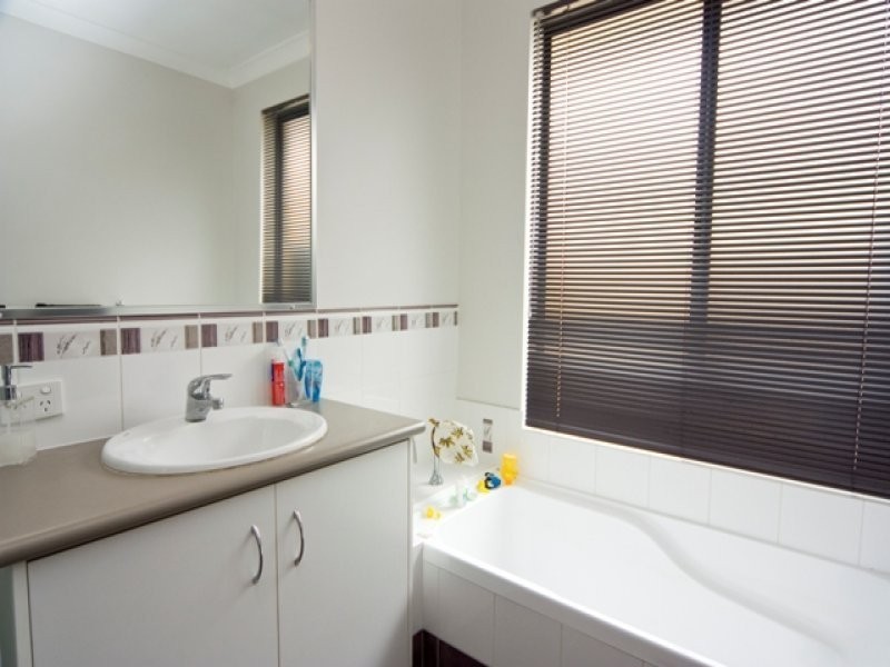 11 Ethereal Drive, Mckail WA 6330