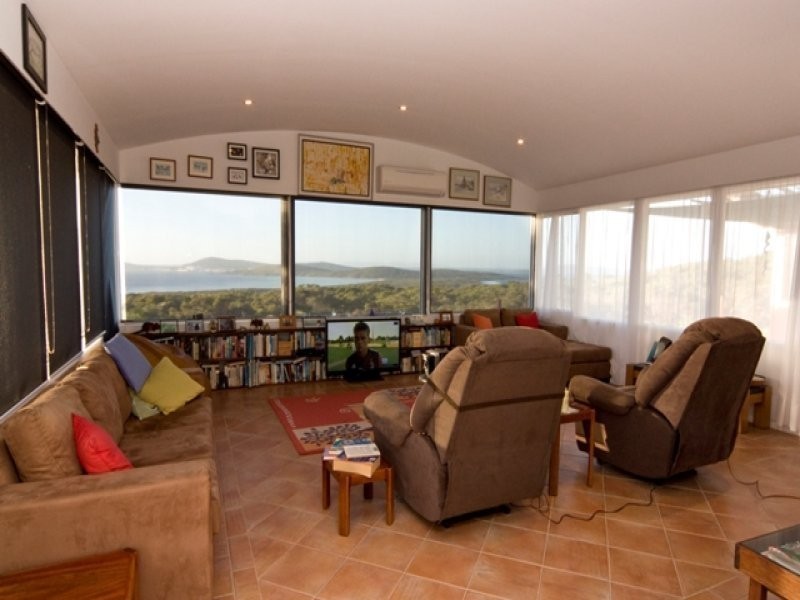 8 McBride Road, Goode Beach WA 6330