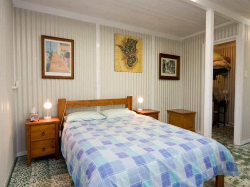 8 McBride Road, Goode Beach WA 6330