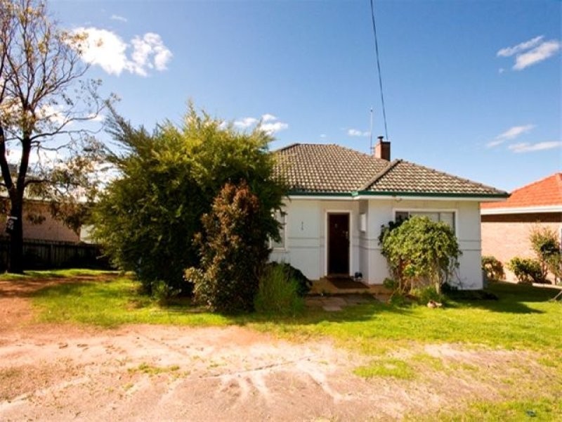 210 Albany Highway, Centennial Park WA 6330