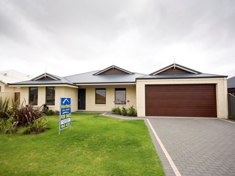 4 Orion Avenue, Mckail WA 6330
