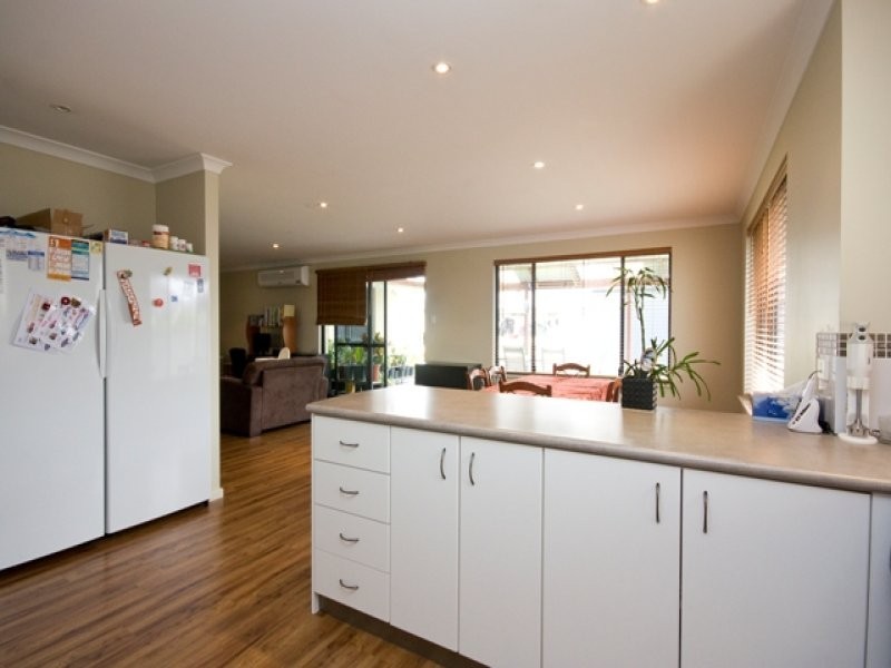 4 Orion Avenue, Mckail WA 6330