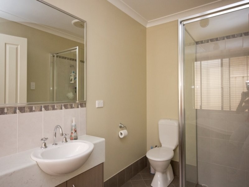 4 Orion Avenue, Mckail WA 6330